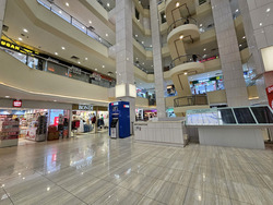 Lucky Plaza (D9), Retail #592975851